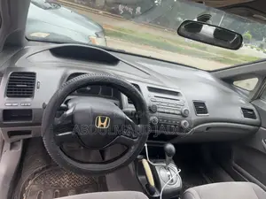 Honda Civic 2006 Gray