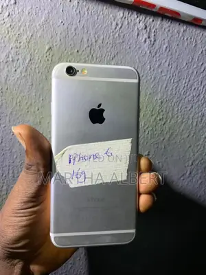 Apple iPhone 6 16 GB Silver
