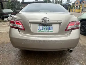Toyota Camry LE 4dr Sedan (2.4L 4cyl 5A) 2007 Gold