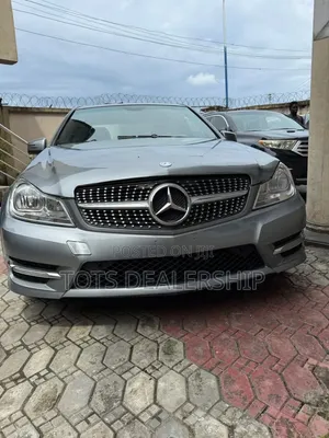 Mercedes-Benz C300 2012 Gray