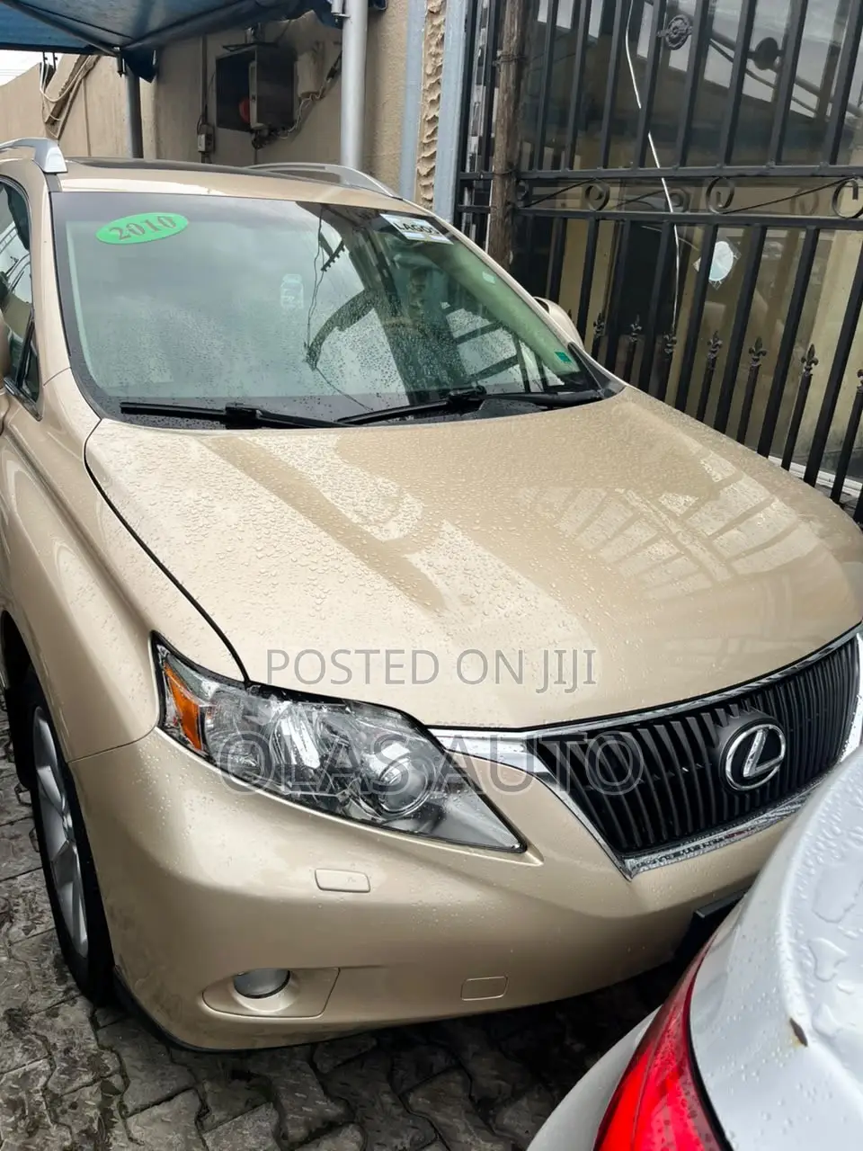 Lexus RX 2010 Gold