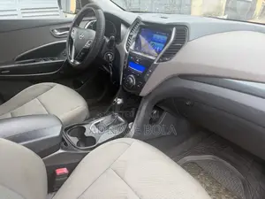 Hyundai Santa Fe Limited 4dr SUV AWD (3.3L 6cyl 6A) 2014 Gray