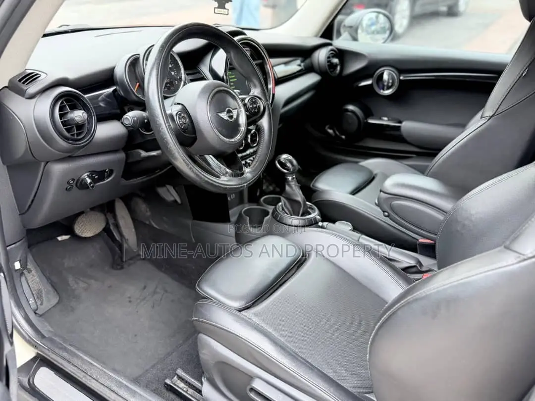 Mini Cooper 2016 White