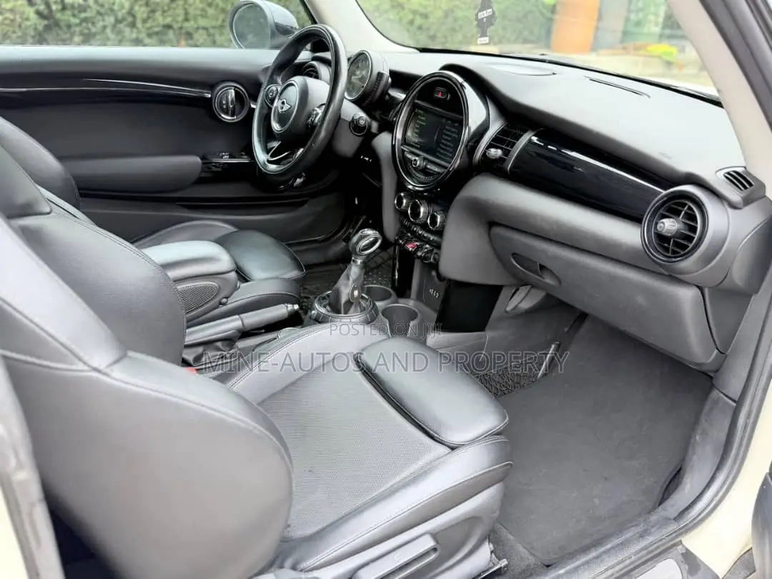Mini Cooper 2016 White