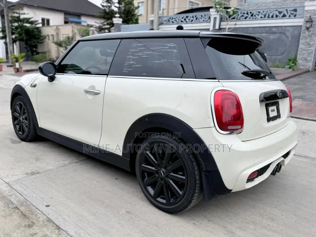 Mini Cooper 2016 White