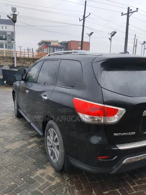 Nissan Pathfinder 2015 Black