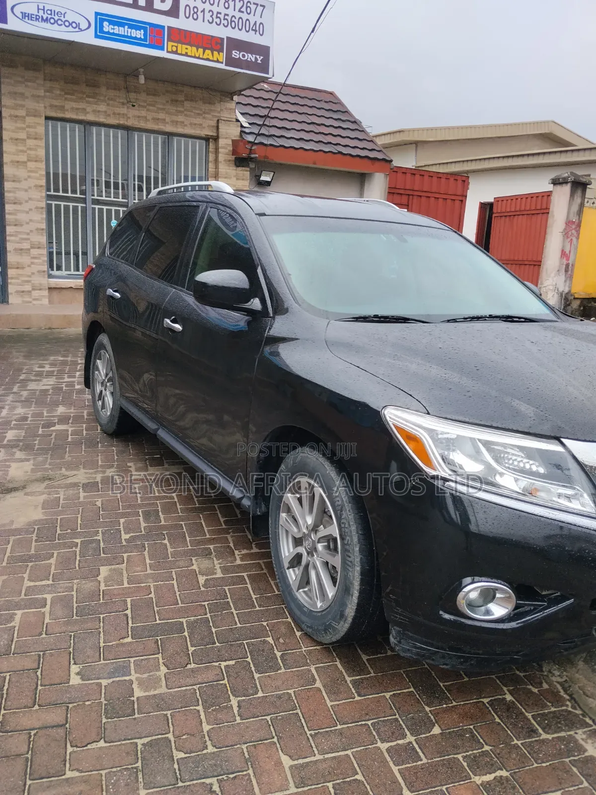 Nissan Pathfinder 2015 Black