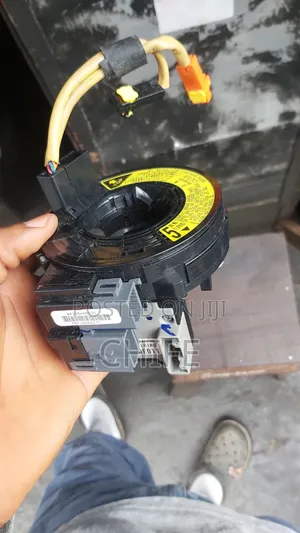 Horn Control, Airbag Control, Airbag Censor Toyota Sienna 2004 - 2010