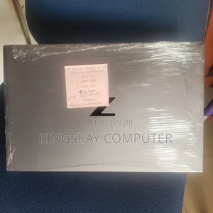 New Laptop HP ZBook Firefly 15 G7 16GB Intel Core i7 SSD 512GB