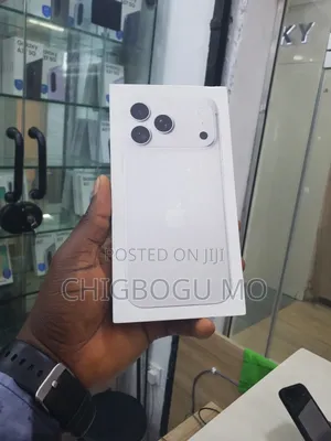New Apple iPhone 18 Pro Max 256 GB Silver