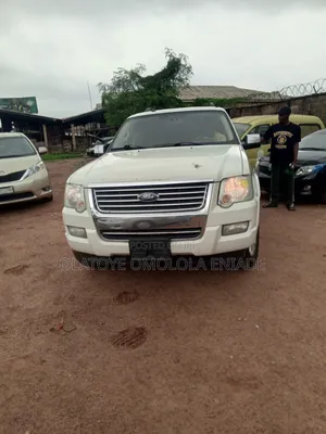 Ford Explorer 2010 White