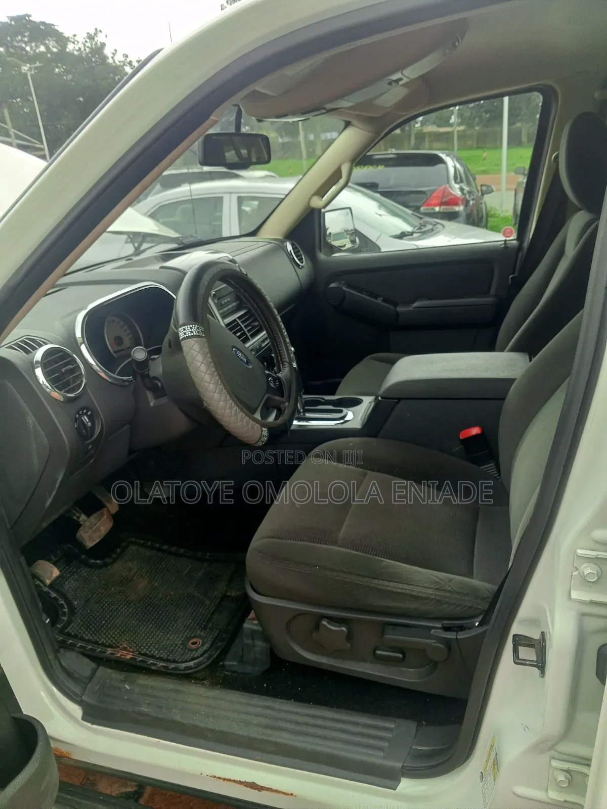 Ford Explorer 2010 White
