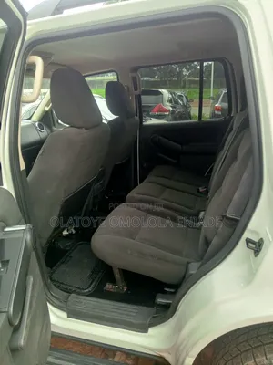 Ford Explorer 2010 White