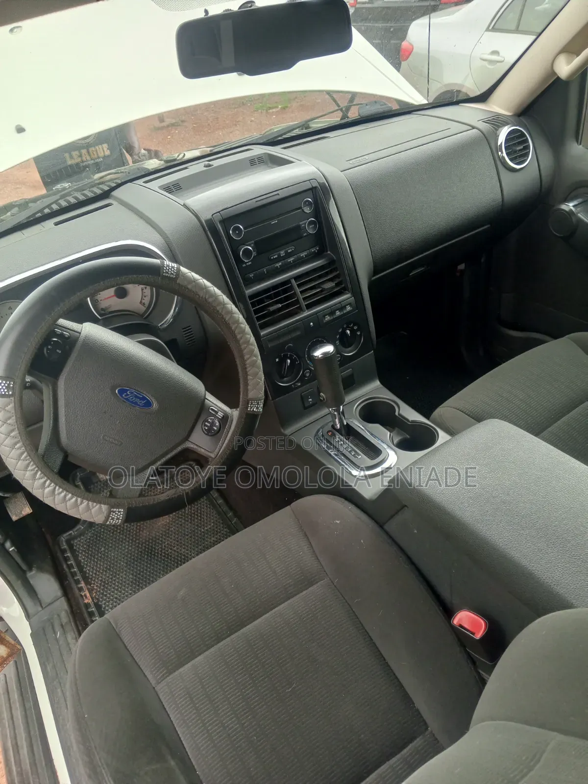 Ford Explorer 2010 White