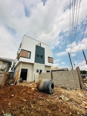 4bdrm Duplex in Magodo Gra Phase 1 for sale