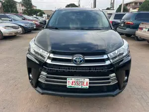 Toyota Highlander Limited 4x2 V6 (3.5L 6cyl 8A) 2018 Black