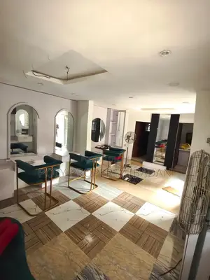 Double Spacious Shop