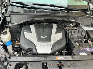 Hyundai Santa Fe 2016 Silver