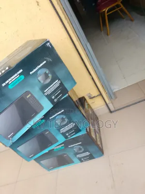 Hisense 20L Digital Microwave – Stylish Black Finish | 700W