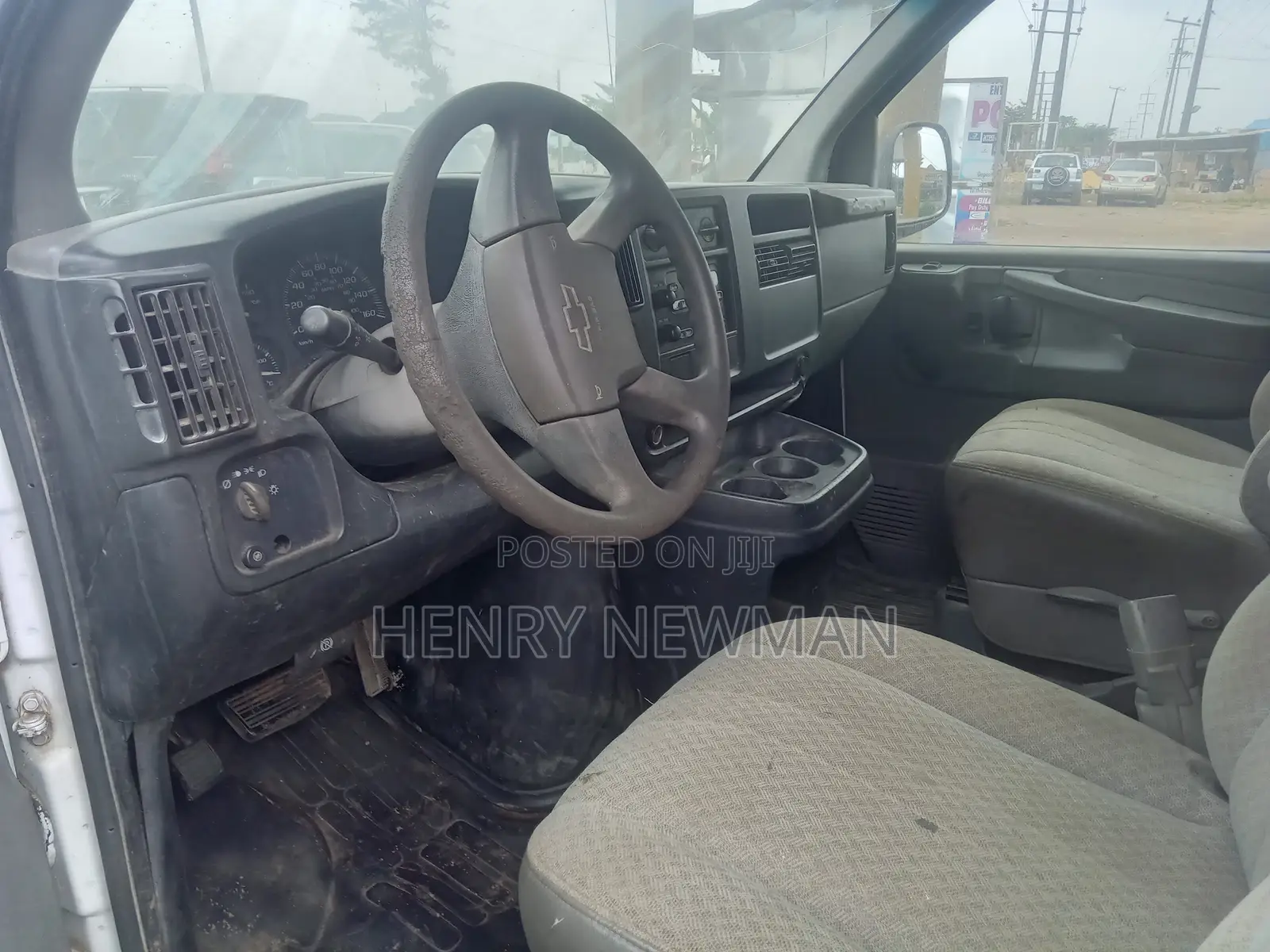 Chevrolet 3500 2007 White