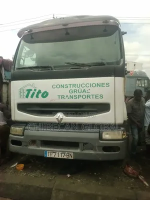 Renault 385 Truck Head 6 Tyres (Foreign Used)
