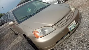 Honda Civic 2004 Gold