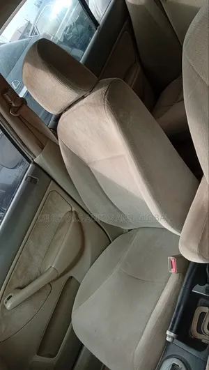 Honda Civic 2004 Gold