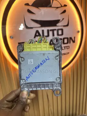 Lexus IS250 / IS350 Airbag SRS Control Module (2006-2010)
