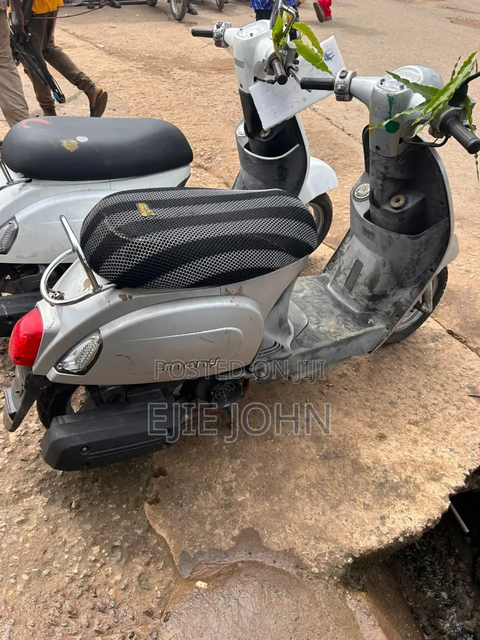 Kymco 2020 White