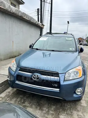 Toyota RAV4 2010 Blue