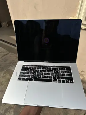 Laptop Apple MacBook Pro 2019 32GB Intel Core i9 SSD 1T