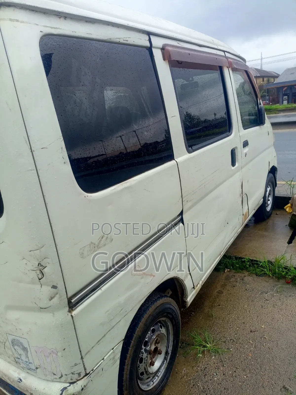 Daihatsu Hijet 2012 White