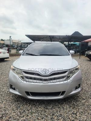 Toyota Venza XLE 2012 Silver
