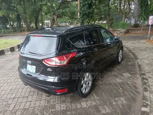 Ford Escape SE 4dr SUV AWD (1.6L 4cyl Turbo 6A) 2015 Black