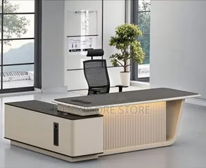 2meters Executive Table