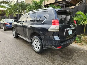 Toyota Land Cruiser Prado 2013 Black