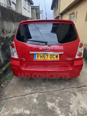 Toyota Corolla Verso 2007 Red