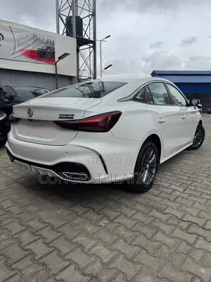 New MG MG5 180DVVT CVT Luxury 2025 White
