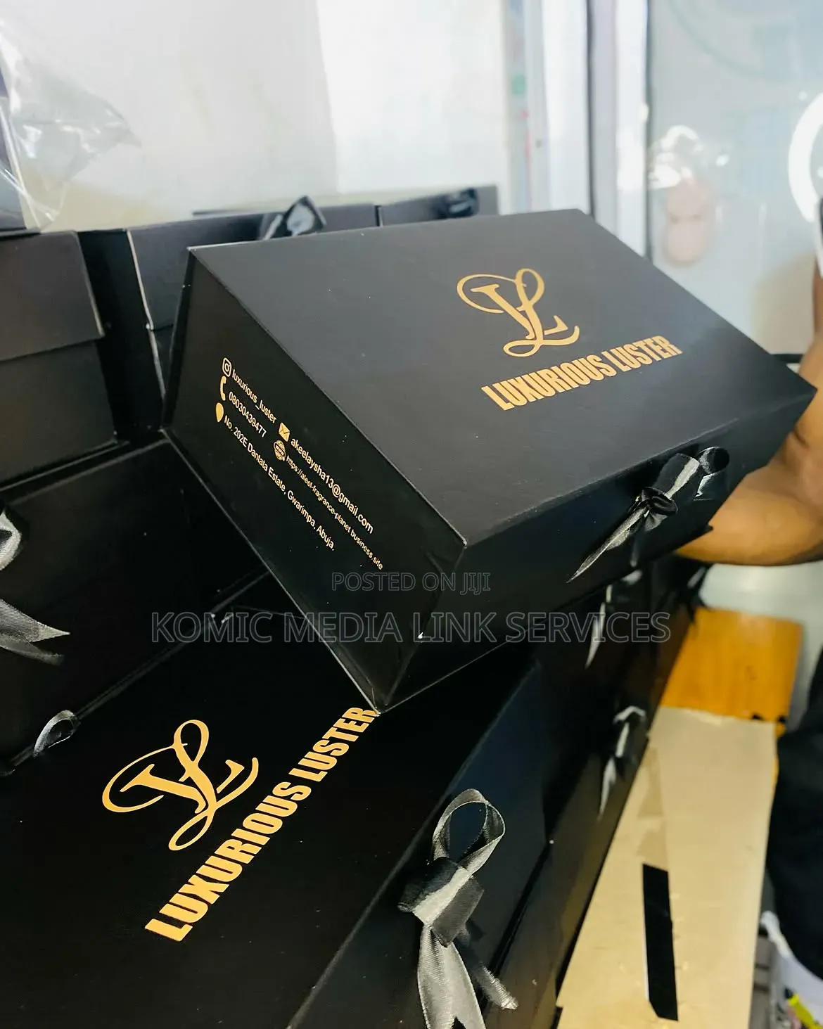 Premium Magnetic Luxury Gift Boxes