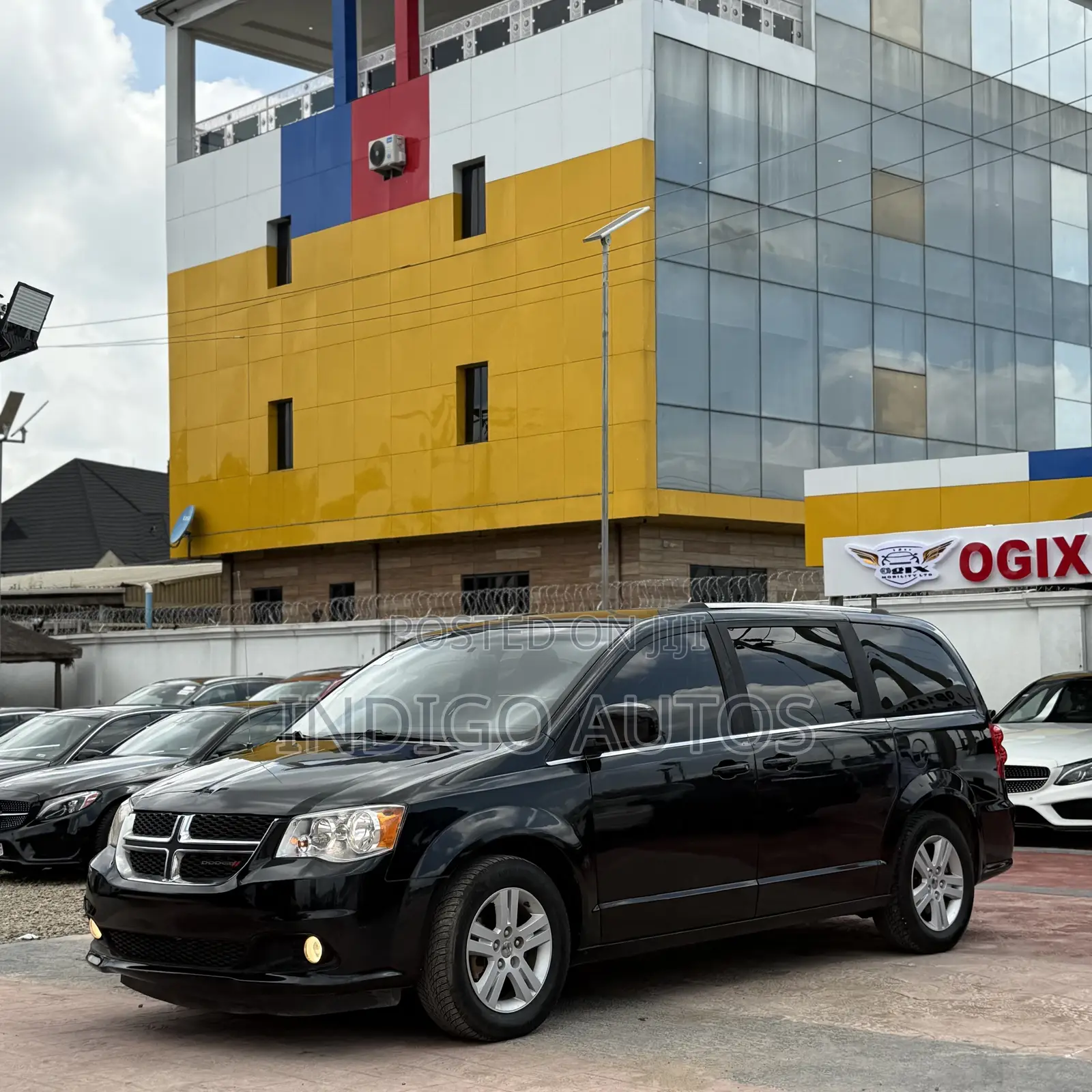 Dodge Caravan 2020 Black
