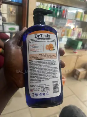 dr.teels Glow and Radiance Vitamin C Body Wash