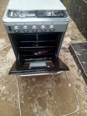 4 Burner Gass Cooker With Oven and Grill