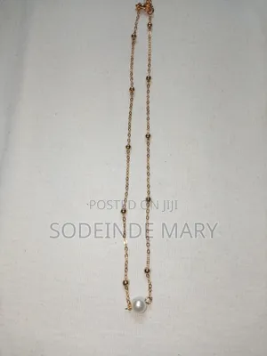 Elegant Golden Alloy Necklace With White Imitation Pearl Pendant