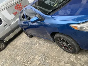 Toyota Corolla LE 4dr Sedan (1.8L 4cyl 4A) 2011 Blue