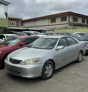 Toyota Camry LE V6 4dr Sedan (3.0L 6cyl 4A) 2002 Silver