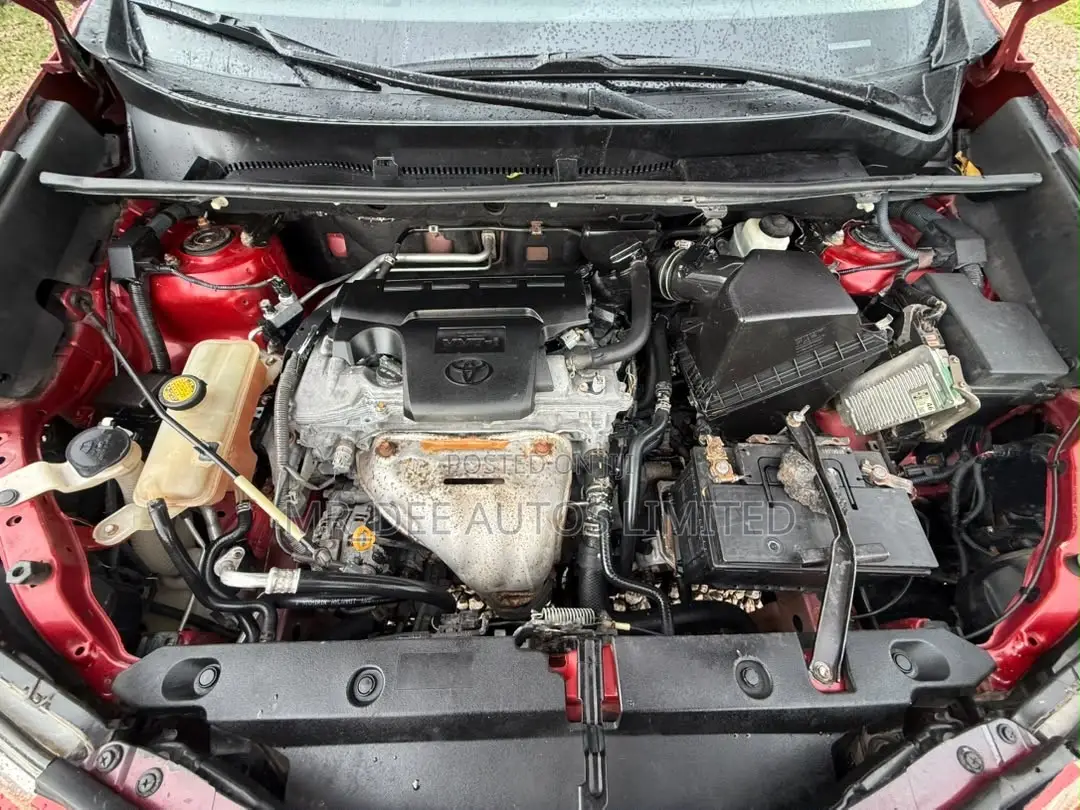 Toyota RAV4 2015 Red