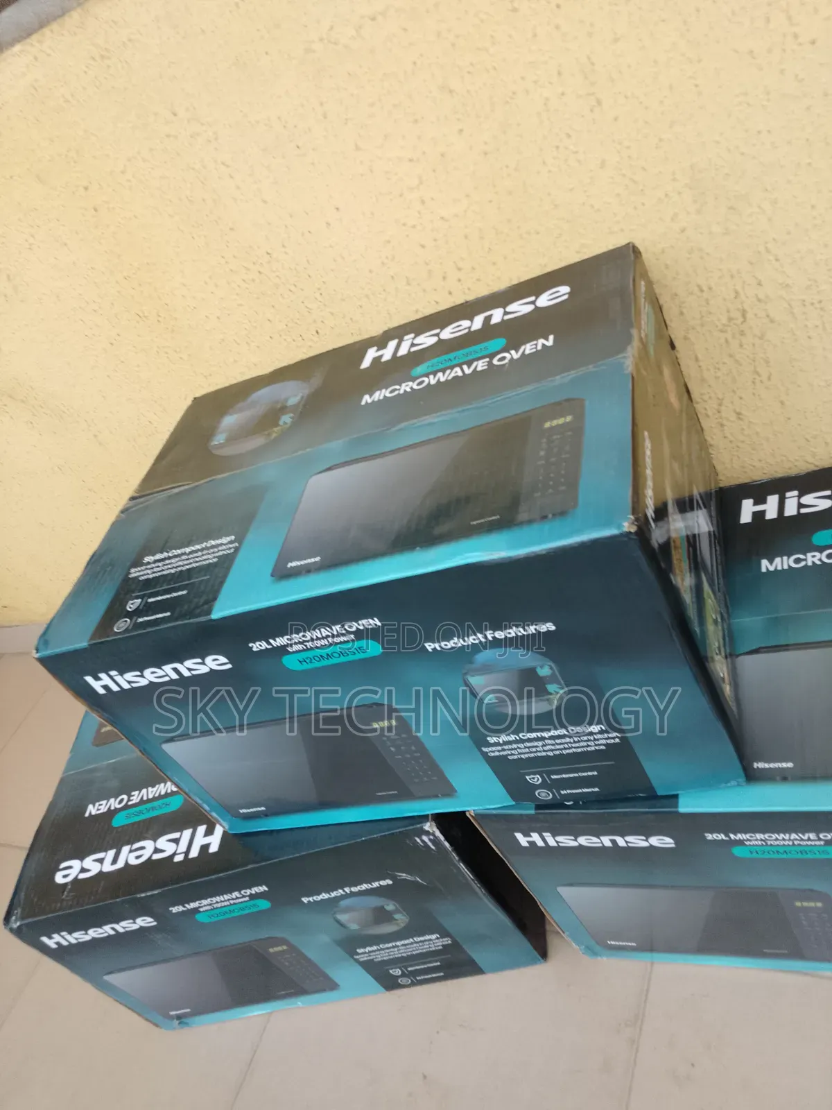 Hisense 20L Digital Microwave Oven – Fast Easy Cooking