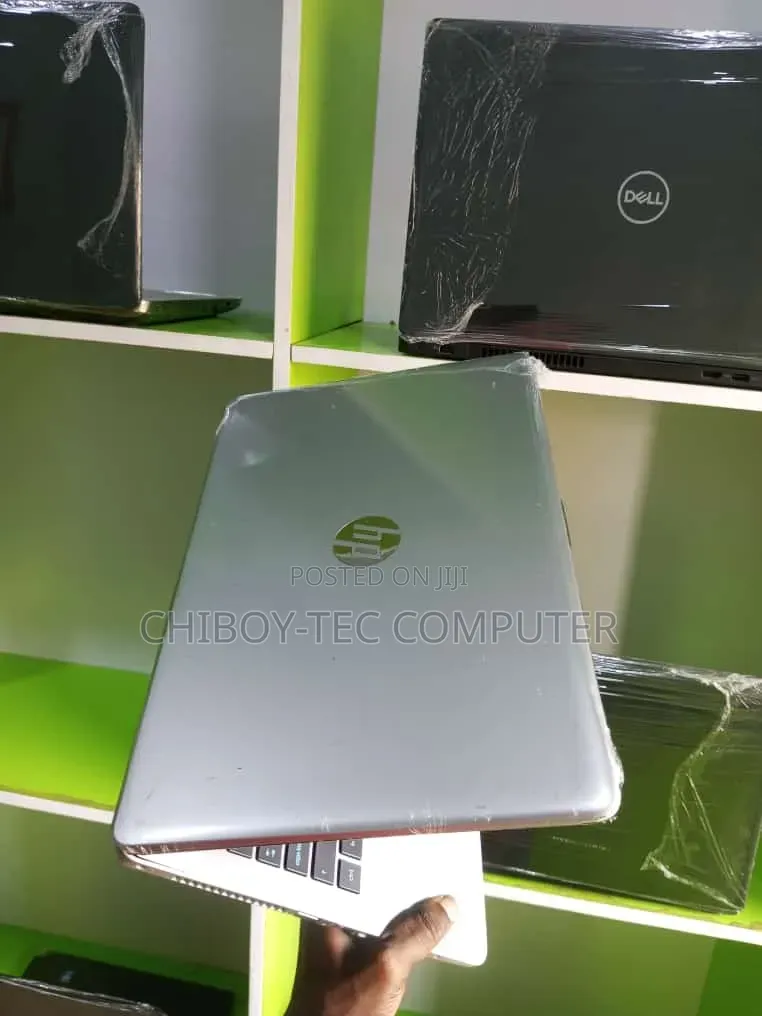 Laptop HP 250 G6 8GB Intel Core i5 HDD+SSD 500GB