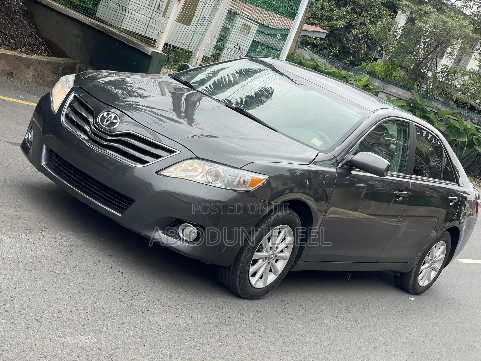 Toyota Camry 2010 Gray