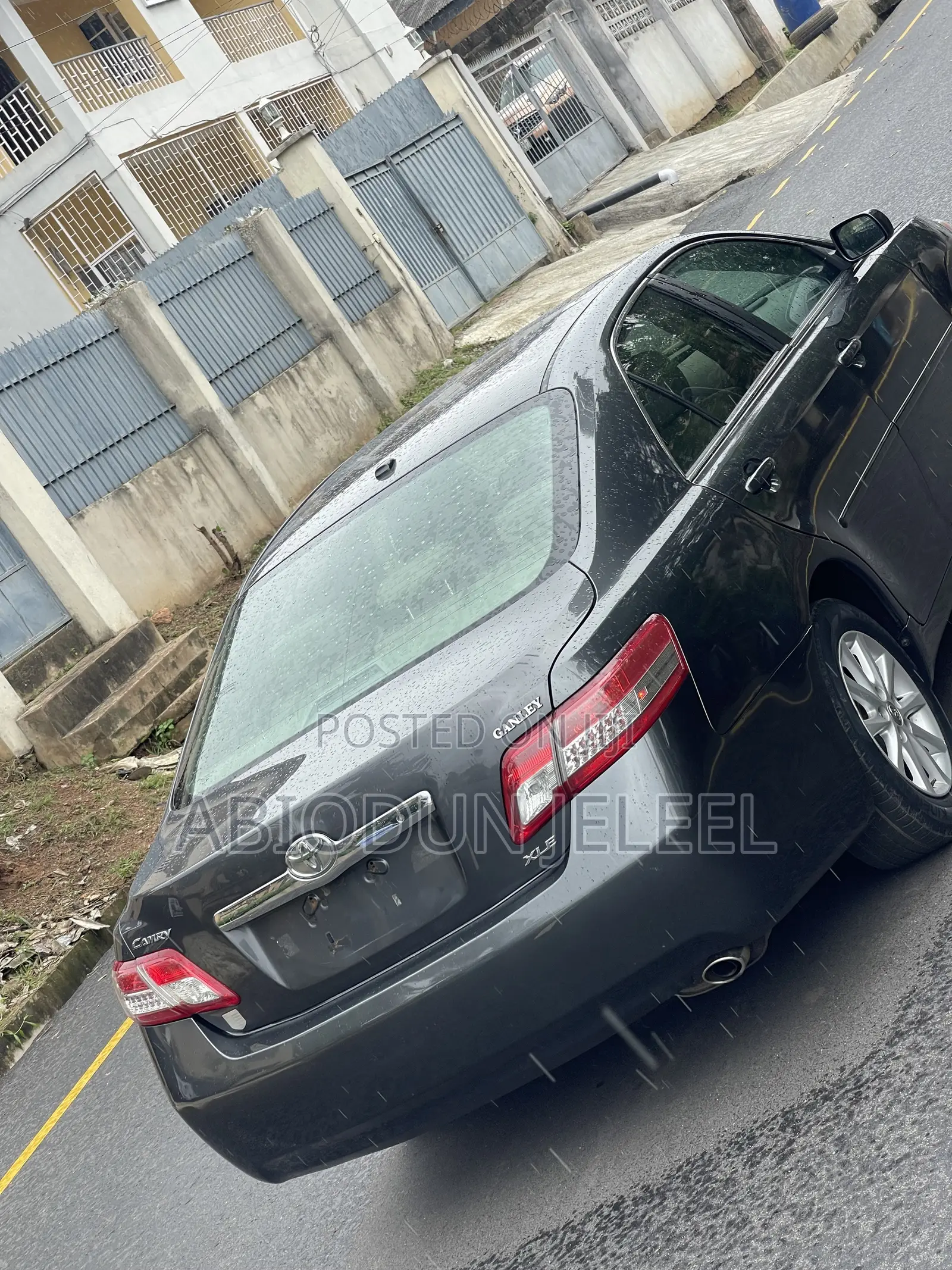 Toyota Camry 2010 Gray